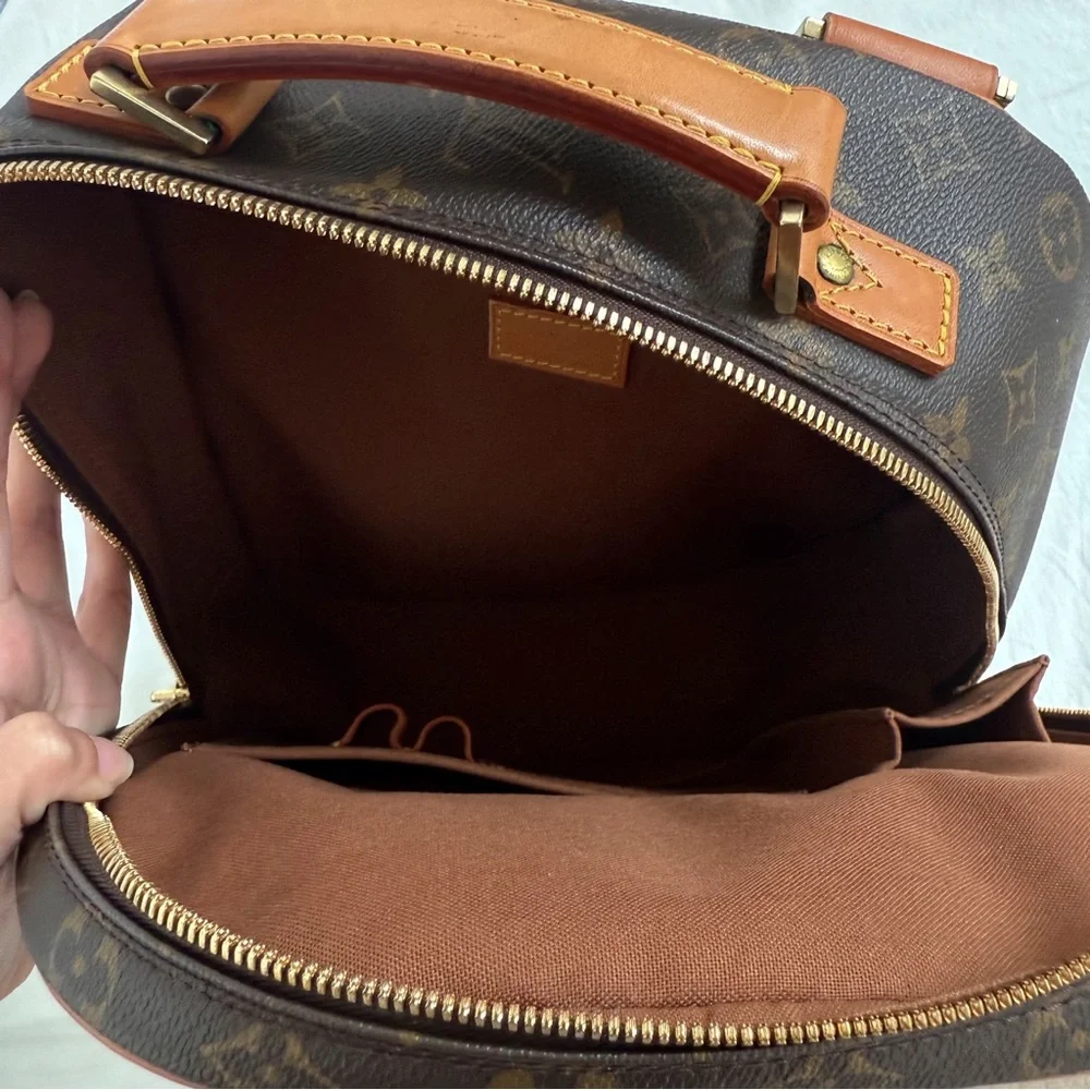 Vintage Louis Vuitton 2001 brown monogram backpack